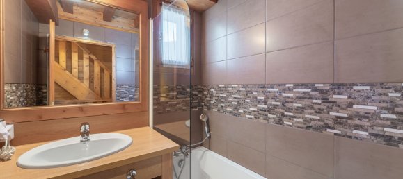 3 bedrooms Apartment in Les Belleville, France No. 586 9