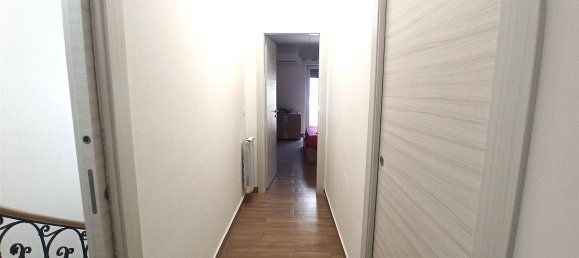 Apartamento de 4 divisões em Reggio Calabria, Italy N.º 263473 15