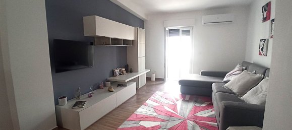 Apartamento de 4 divisões em Reggio Calabria, Italy N.º 263473 3