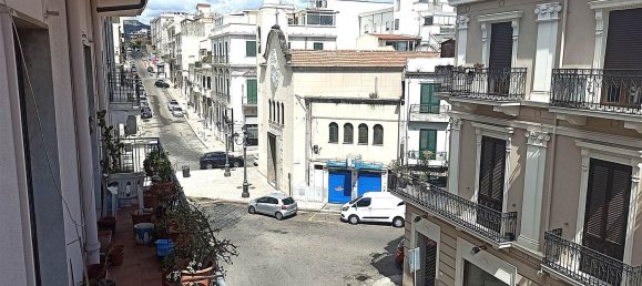 Apartamento de 4 divisões em Reggio Calabria, Italy N.º 263473 5