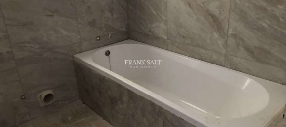 3 bedrooms Penthouse in Zurrieq, Malta No. 11571 13