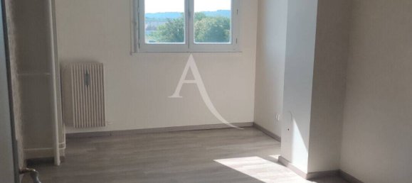 3 bedrooms Apartment in Soissons, France No. 81503 4