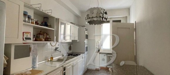 3 bedrooms Apartment in Mantua, Italy No. 362830 3