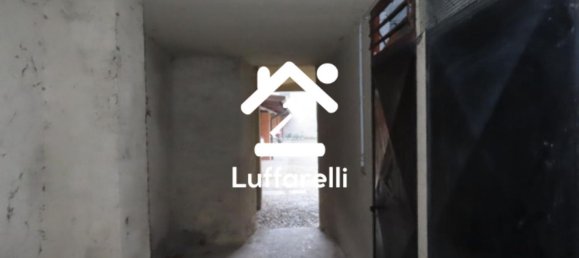 5 rooms Apartment in Sirone, Italy No. 4340 15