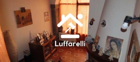 5 rooms Apartment in Sirone, Italy No. 4340 7