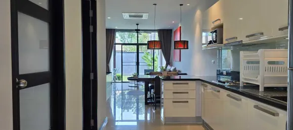2 bedrooms House for sale in Nai Harn Beach, Phuket, Southern Thailand, Thailand № 80068 20