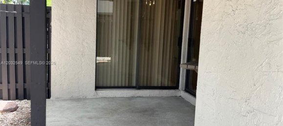 2 dormitorios dúplex en alquiler en Miami, Miami-Dade, Florida, USA № 615241 2