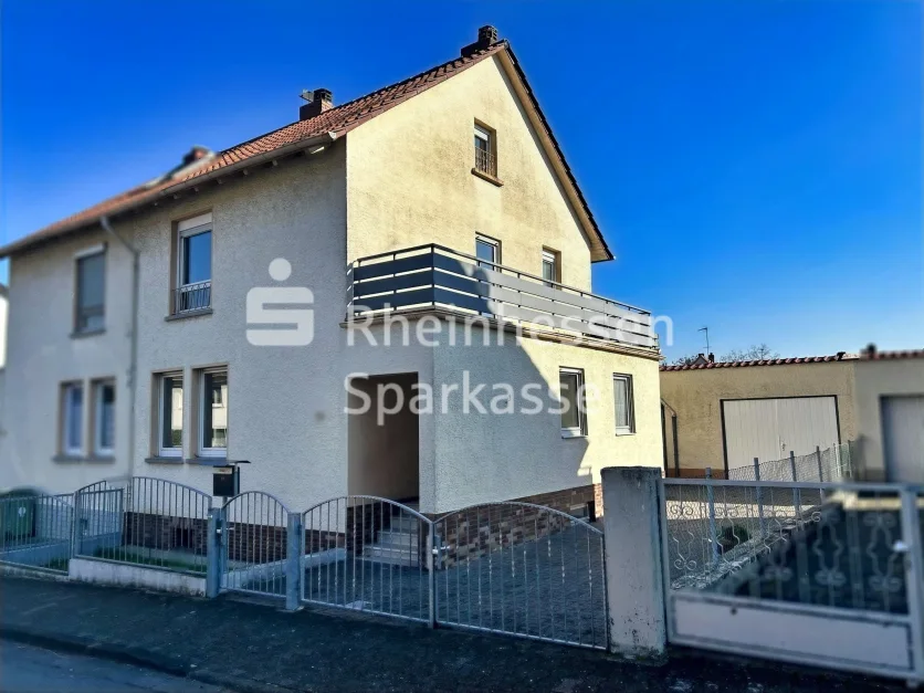 Таунхаус с 5 комнатами в Майнц, Германия № 45883