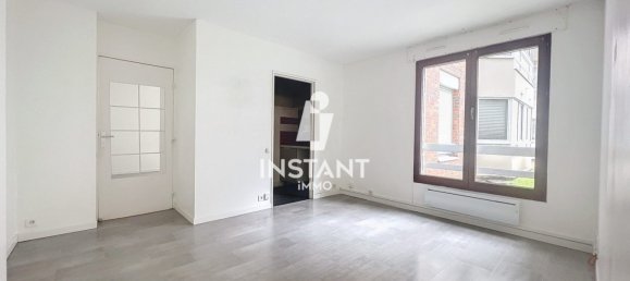 Studio in Charenton-le-Pont, France No. 180513 10