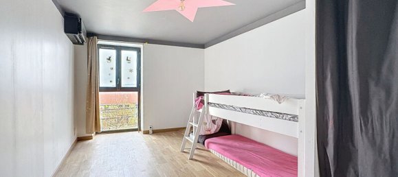 5 bedrooms House in Crespieres, France No. 148259 9