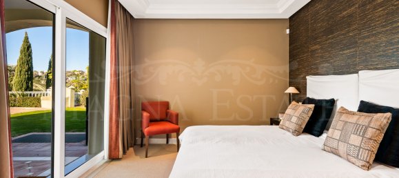 5 bedrooms Villa in Malaga, Spain No. 89234 31