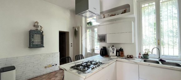 4 Schlafzimmer Villa in Turin, Italy, Nr. 322123 5
