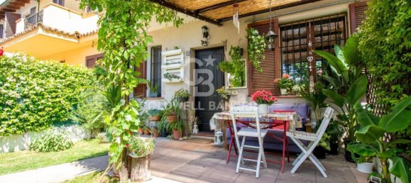 2 bedrooms Townhouse in Mezzanino, Italy No. 320293 16