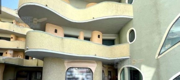 220m² Commercial property in Rosignano Marittimo, Italy No. 66542 7