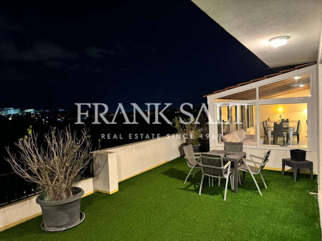 Penthouse T3 em Naxxar, Malta N.º 7731