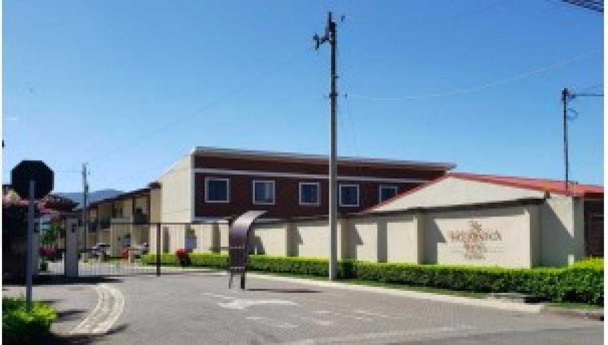 3 bedrooms House in San Antonio, Costa Rica No. 1038