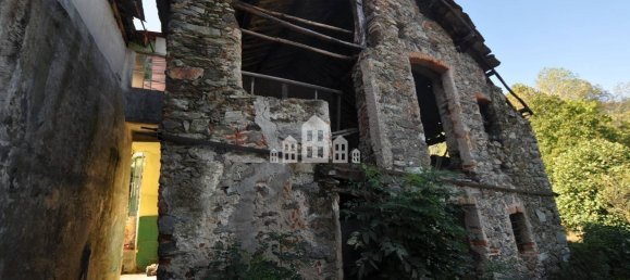 2 bedrooms House in Cuorgnè, Italy No. 128794 19