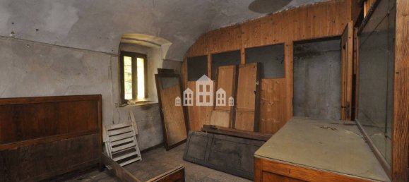 2 bedrooms House in Cuorgnè, Italy No. 128794 13