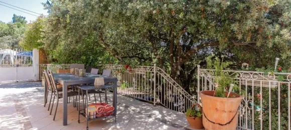 3 bedrooms House in Uzes, France No. 350025 14