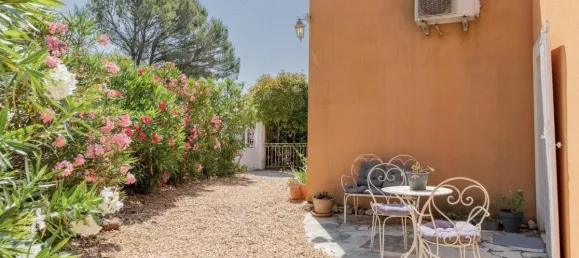 3 bedrooms House in Uzes, France No. 350025 6