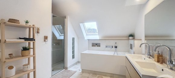 4 bedrooms Villa in Marcilly-en-Villette, France No. 52950 13