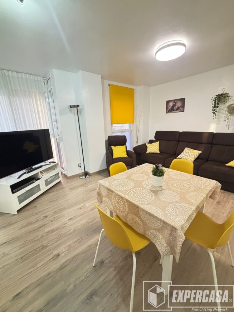 3 bedrooms Apartment in Valencia, Spain No. 262969