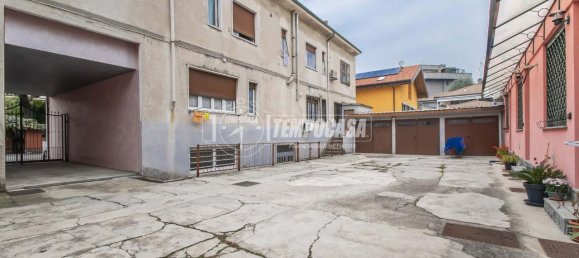 3-salle Appartement à Paderno Dugnano, Italy No. 7029 11