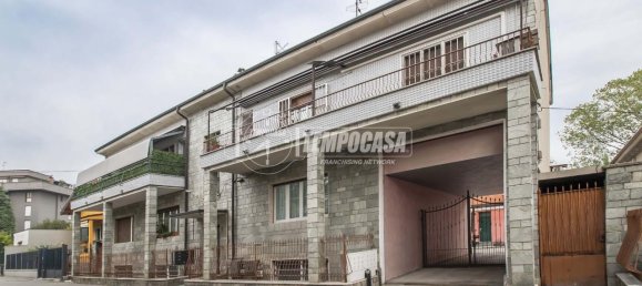 3-salle Appartement à Paderno Dugnano, Italy No. 7029 4