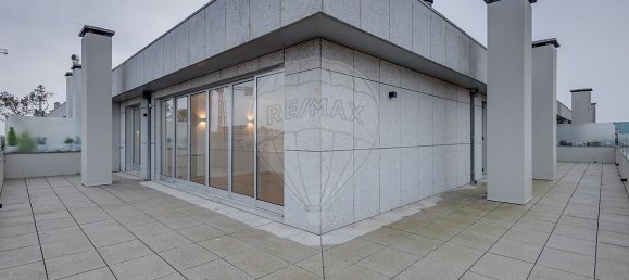 Квартира с 3 спальнями в Матозиньюш, Португалия № 113492 29