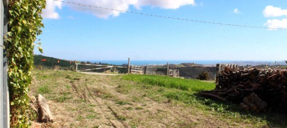 Дом с 5 комнатами в Купелло, Италия № 128467 4