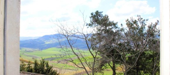 Дом с 5 комнатами в Купелло, Италия № 128467 32