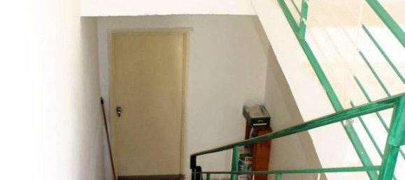 Дом с 5 комнатами в Купелло, Италия № 128467 25