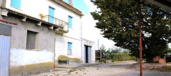 Дом с 5 комнатами в Купелло, Италия № 128467 11