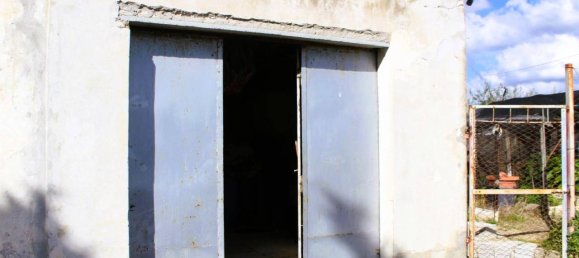 Дом с 5 комнатами в Купелло, Италия № 128467 48