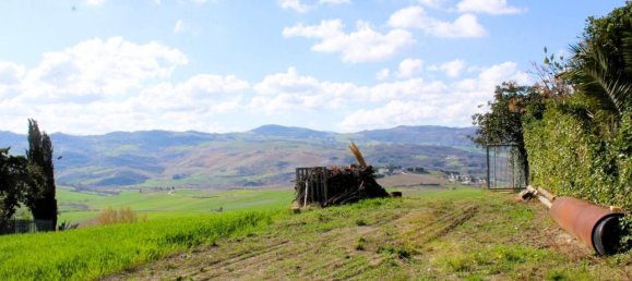 Дом с 5 комнатами в Купелло, Италия № 128467 6