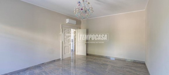 Villa de 4 dormitorios en Chiari, Italy No. 310265 16