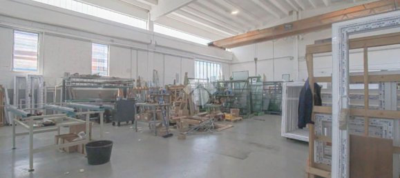 700m² Warehouse in Roccafranca, Italy No. 359635 5