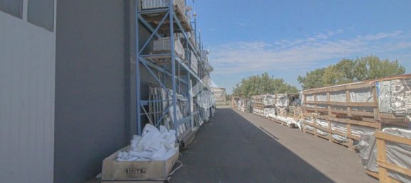 700m² Warehouse in Roccafranca, Italy No. 359635 11