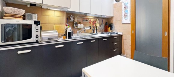 Apartamento de 3 dormitorios en Cusano Milanino, Italy No. 357834 7