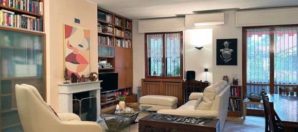 Apartamento de 3 dormitorios en Cusano Milanino, Italy No. 357834 5