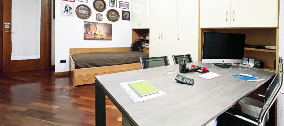 Apartamento de 3 dormitorios en Cusano Milanino, Italy No. 357834 13