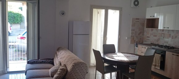 5-salle Appartement à Vittoria, Italy No. 296003 4