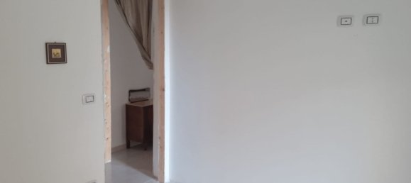 5-salle Appartement à Vittoria, Italy No. 296003 12