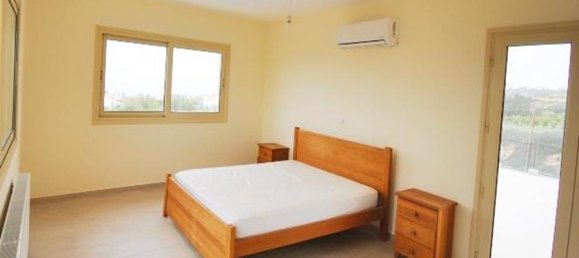 3 Schlafzimmer Villa in Agios Georgios, Cyprus, Nr. 10519 10