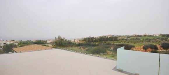 3 Schlafzimmer Villa in Agios Georgios, Cyprus, Nr. 10519 13