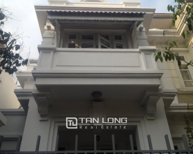 5 غرف نوم فيلا في Tay Ho, Vietnam رقم 2966