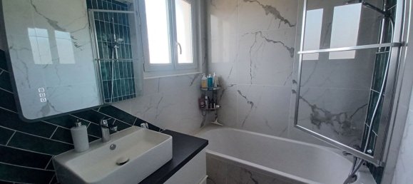 3 bedrooms House in Les Essarts-le-Roi, France No. 296318 8