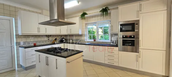 4 bedrooms House in Luz, Portugal No. 95813 11