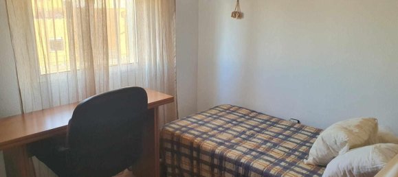 Apartamento de 3 dormitorios en Cádiz, Spain No. 178715 13
