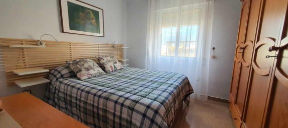 Apartamento de 3 dormitorios en Cádiz, Spain No. 178715 4